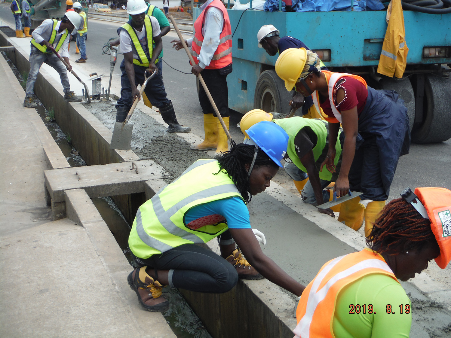 Internship Republic of Liberia The Project for Reconstruction of Somalia Drive in Monrovia CSR
