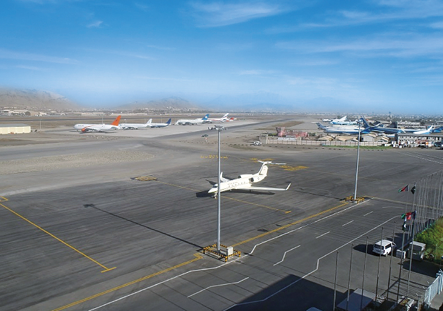 カブール国際空港駐機場改修計画