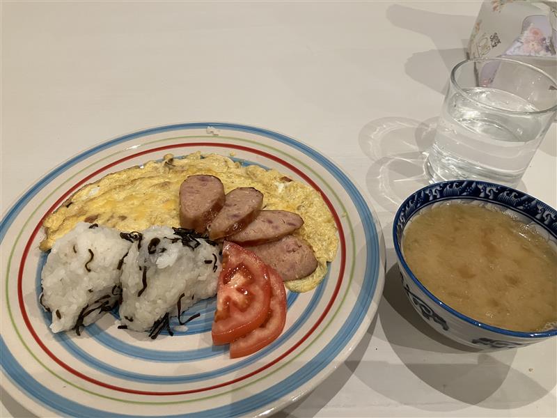 朝食