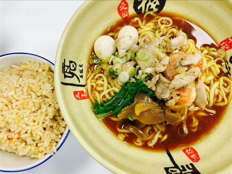 昼食